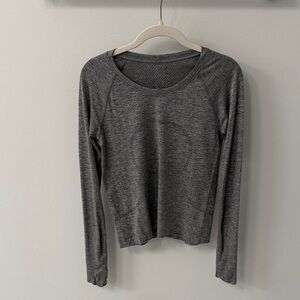 lululemon athletica Charcoal Long Sleeve Top